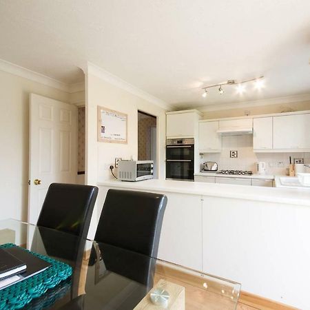 Spacious House, Sleeps 7 People Reading Esterno foto