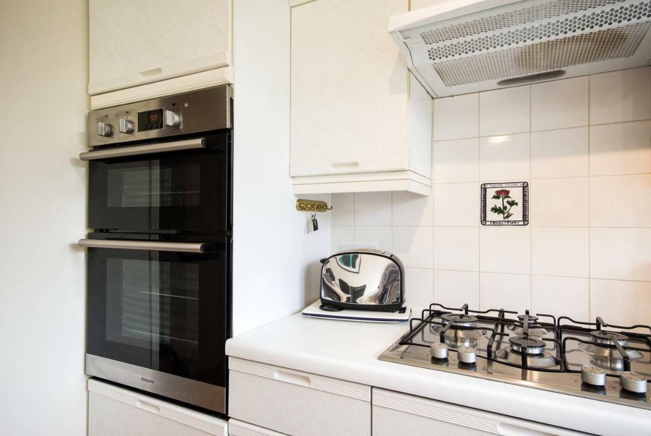 Spacious House, Sleeps 7 People Reading Esterno foto